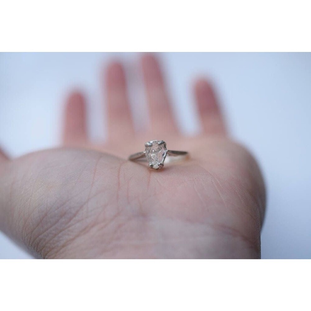 Rough Quartz Engagement Ring Wedding Ring Classic lake county diamond Ring Conte